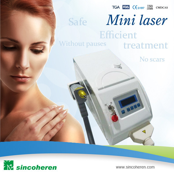 Mini Laser Mesin Tattoo Removal Dengan Big LCD Untuk Mengencangkan Kulit / Reflecks Menghapus